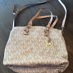 Lightly loved Michael Kors Bag